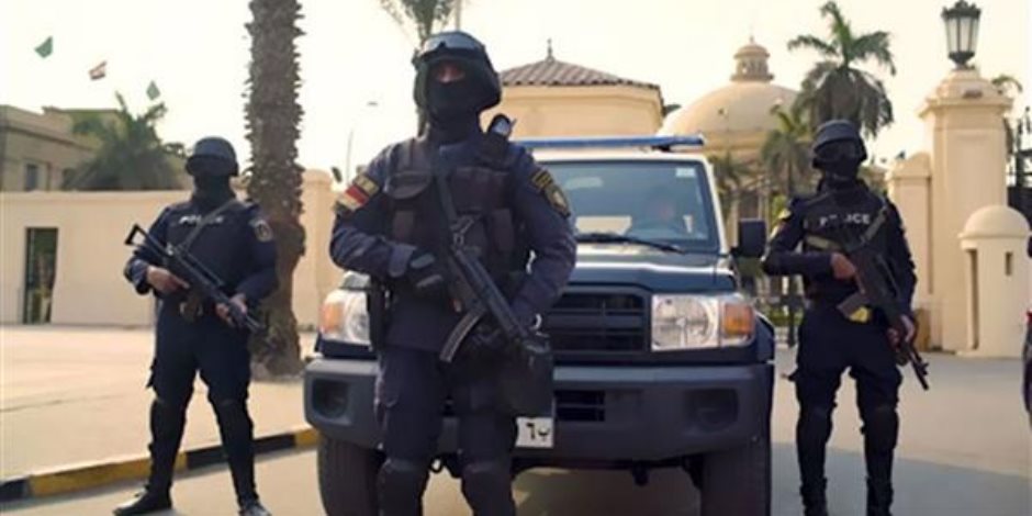 “الداخلية تضبط 306 قضايا مخدرات و164 سلاحًا خلال 24 ساعة: جهود أمنية مكثفة لتعزيز الأمن والاستقرار”