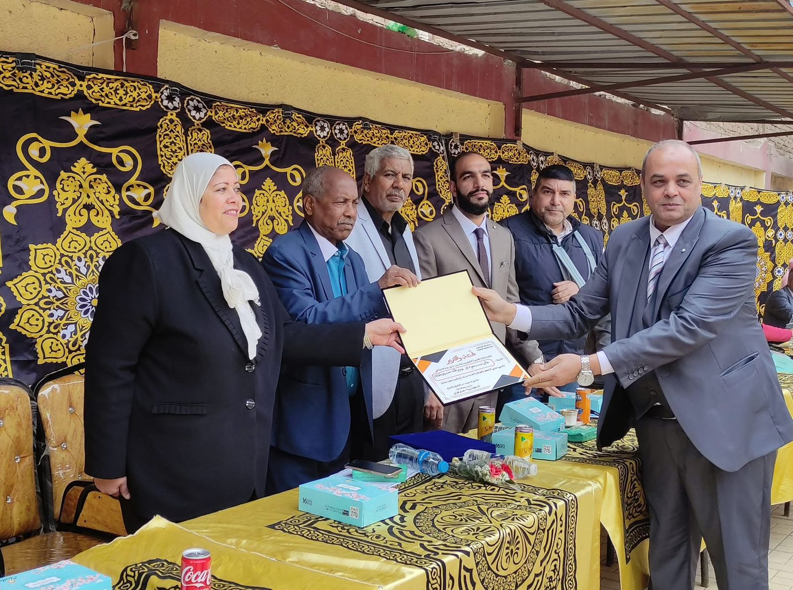 مدرسة طه حسين الرسمية للغات.. صرح تربوي تحت قيادة متميزة